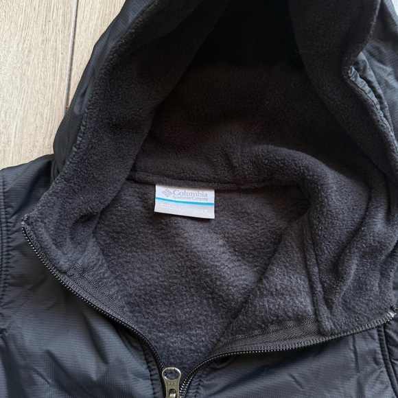 Columbia Black Fleece-Lined Hooded Jacket - Picture 3 of 5